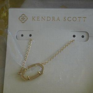 KENDRA SCOTT - Elisa Necklace In Ivory Pearl